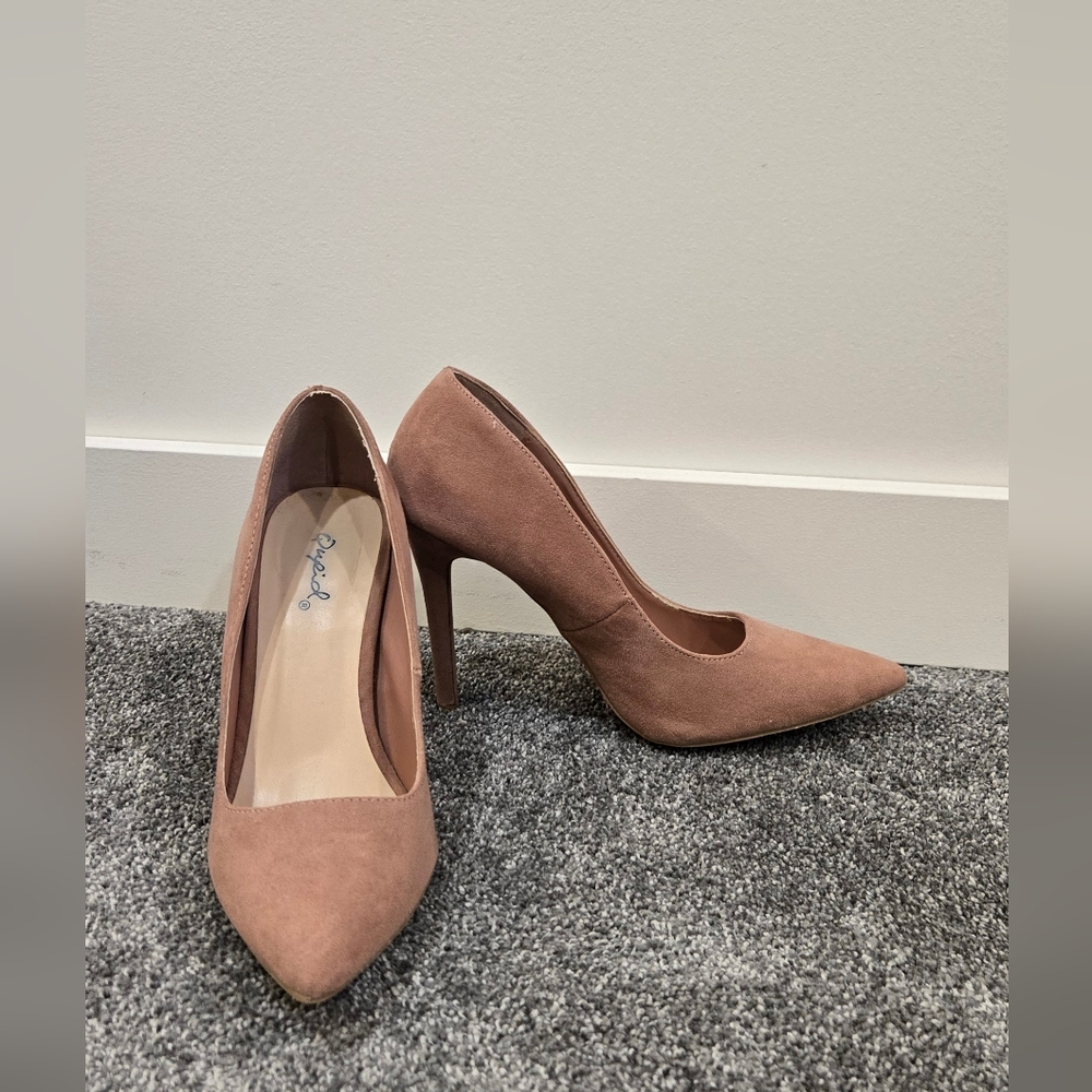 Simple Light Pink Heals